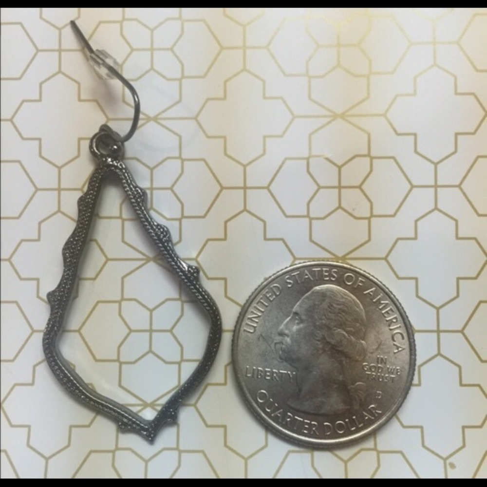 Gunmetal earrings - Picture 2 of 4