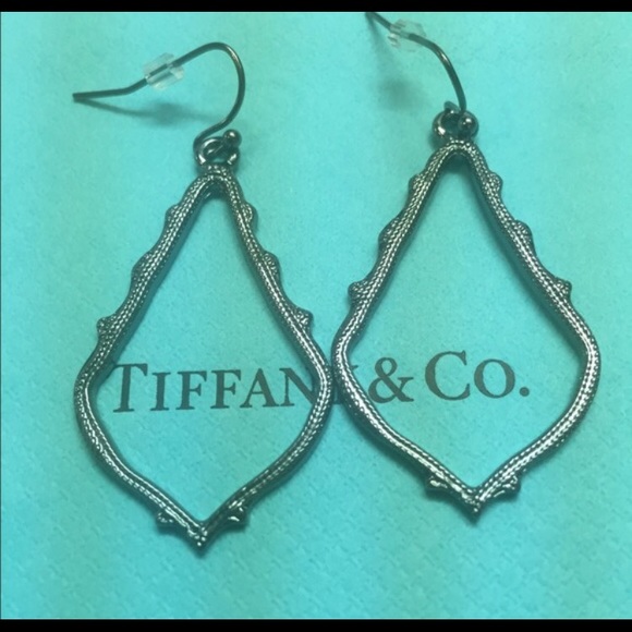 Gunmetal earrings - Picture 3 of 4