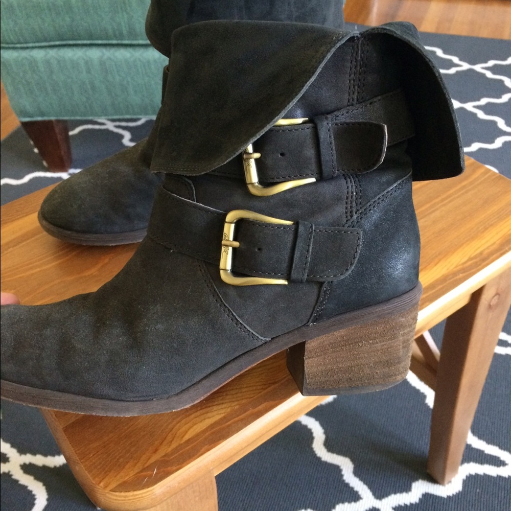 *SOLD* Donald J Pliner Danee Suede Boots