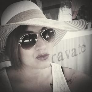 Meet your Posher, Gina