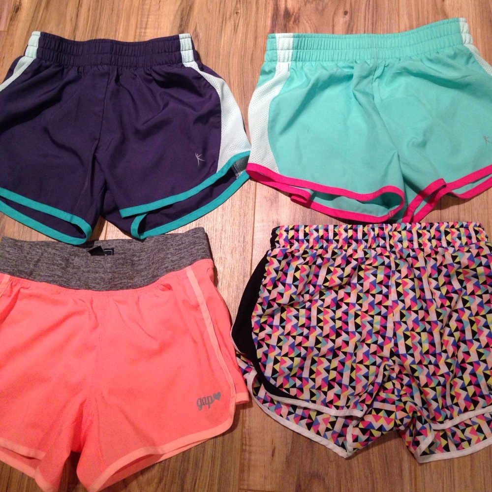 Bundle of 4 sporty shorts