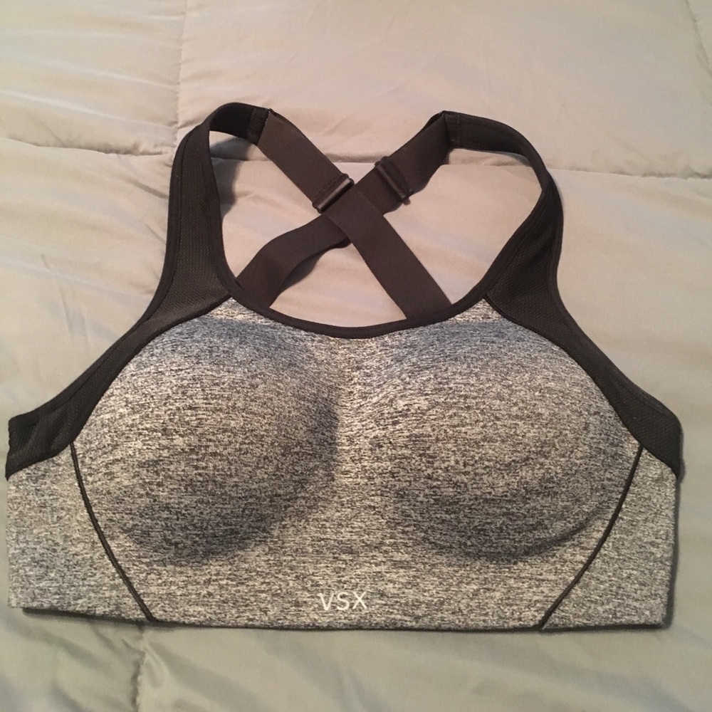 Victoria's Secret VSX Sport 32C Sports Bra