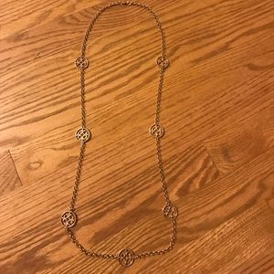 Statement necklace