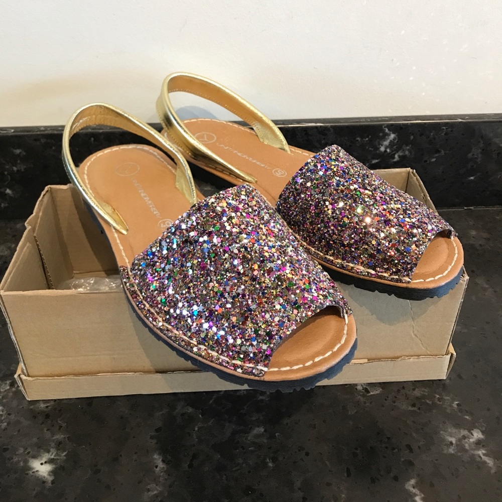 Multi color glitter slides NWT