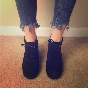 Black heel booties