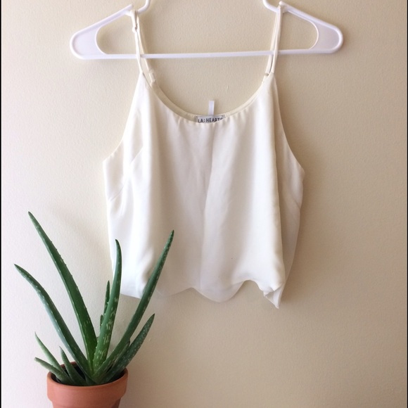 La Hearts Tops - Size medium cream color crop top