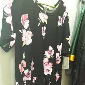 Black with flowers amelia