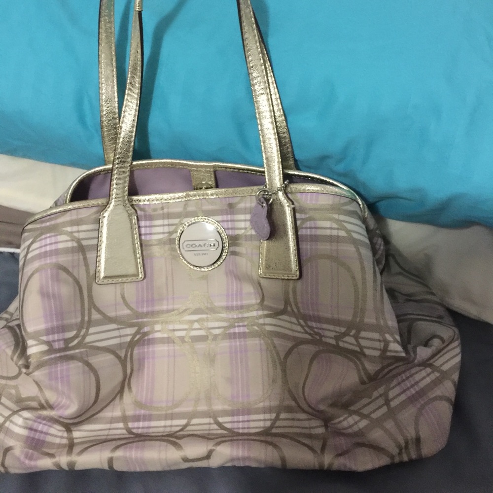 REDUCEDEUC COACH THREE POCKETS MED SIZE POCKETBOOK