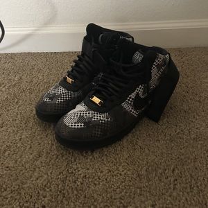 Nike BHM Air Sneaks