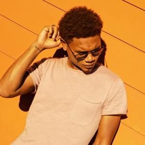 Meet your Posher, Simoñe