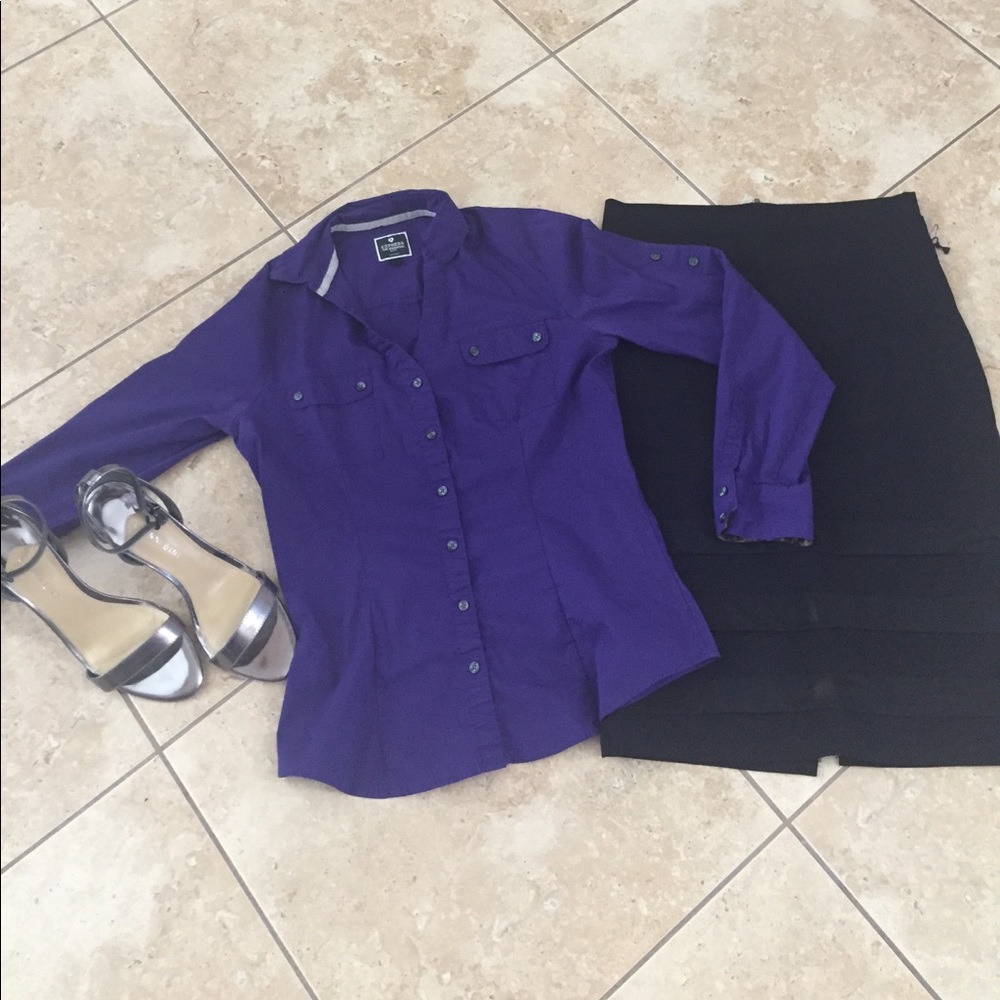 Express The Essential Shirt Size S