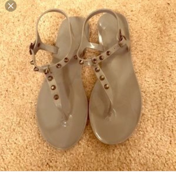 Sandals - Picture 2 of 3