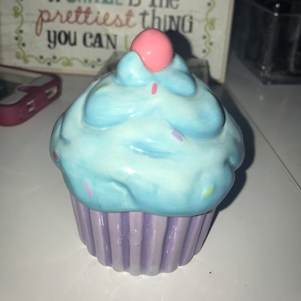 Glass Cupcake jewelry holder!