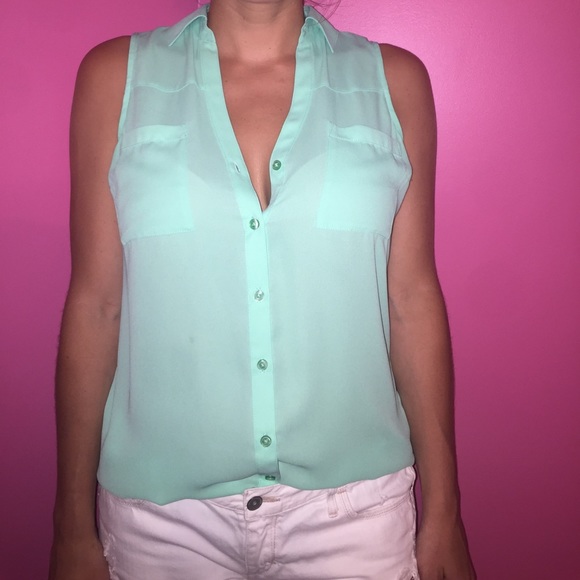 Light green tank top - Picture 1 of 2
