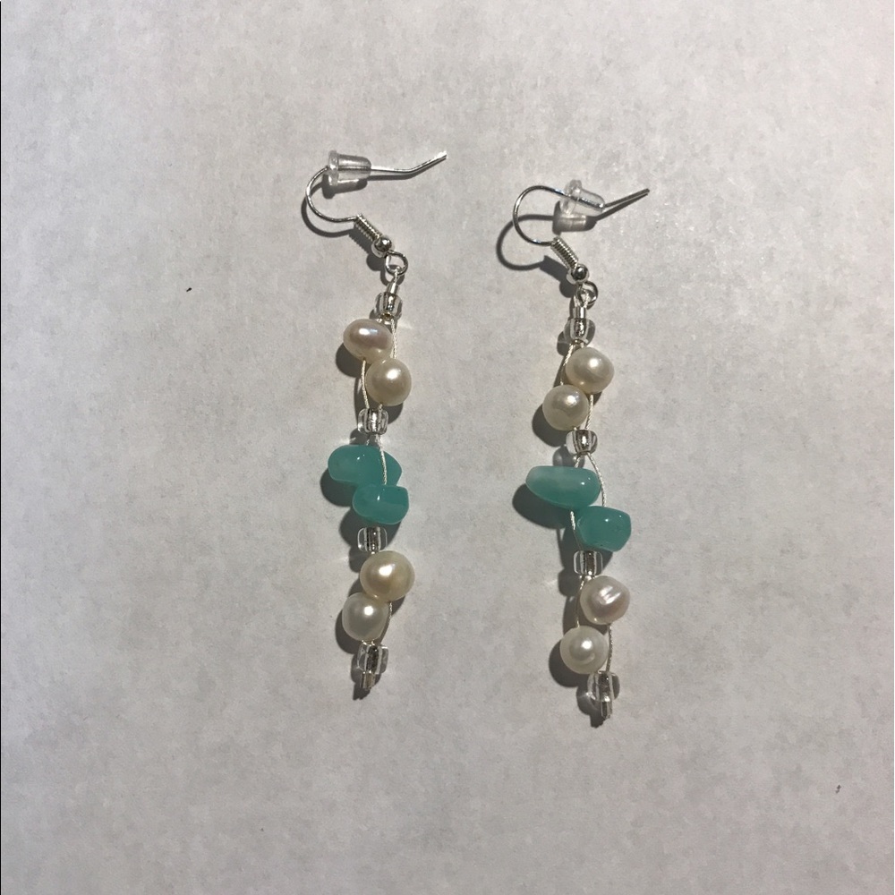 Earring - Picture 2 of 4