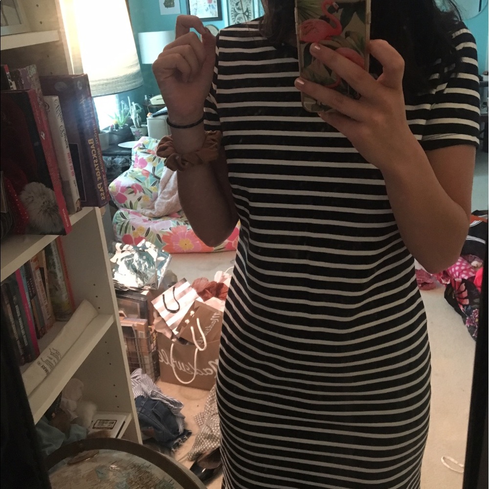 Black and white striped Old Navy t-shirt dress