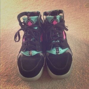 Huarache High tops "Colorful Vibes"