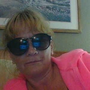 Meet your Posher, Jenine