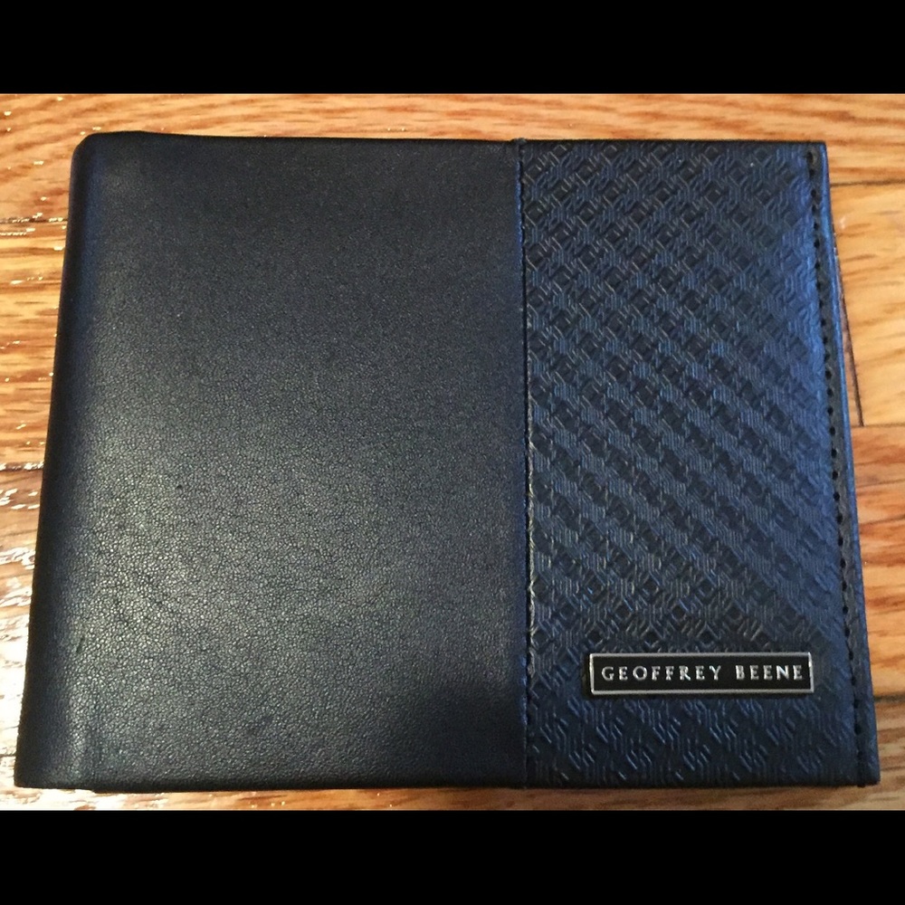 NWOT GEOFFREY BEENE BLACK DOUBLE BILLFOLD