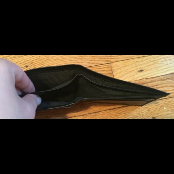 NWOT GEOFFREY BEENE BLACK DOUBLE BILLFOLD - Picture 4 of 6