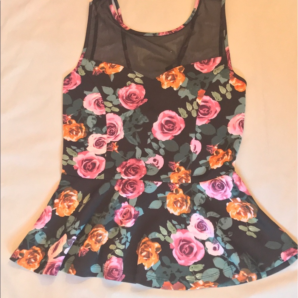 SOLD Floral peplum Top Forever 21 - Picture 3 of 4