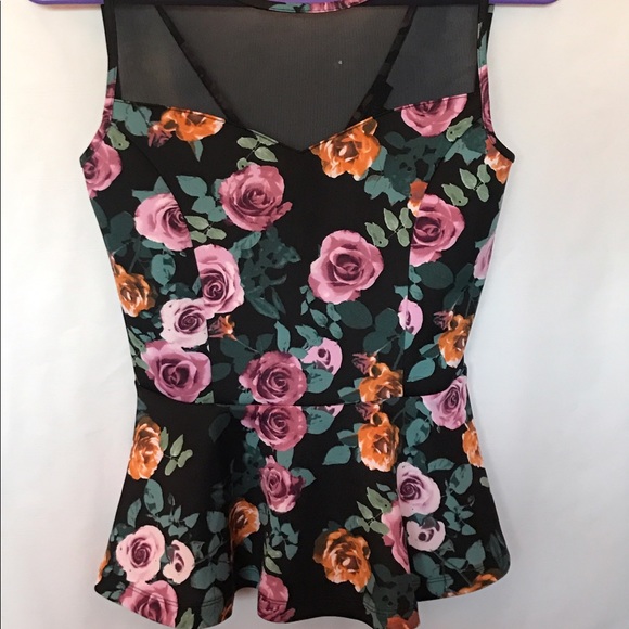 SOLD Floral peplum Top Forever 21 - Picture 2 of 4