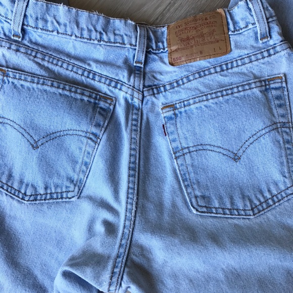 🎈SOLD ON ETSY 🎈Levi's 550 •Vintage Distressed - Picture 6 of 8