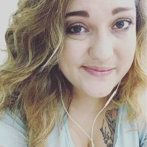 Meet your Posher, Becca