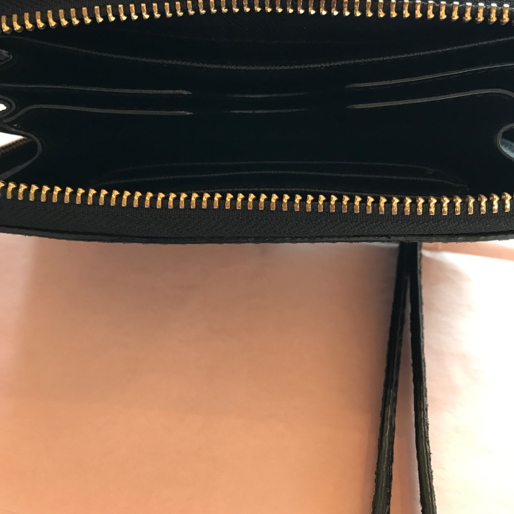 Michael Kors Black snake skin wristlet - Picture 3 of 7