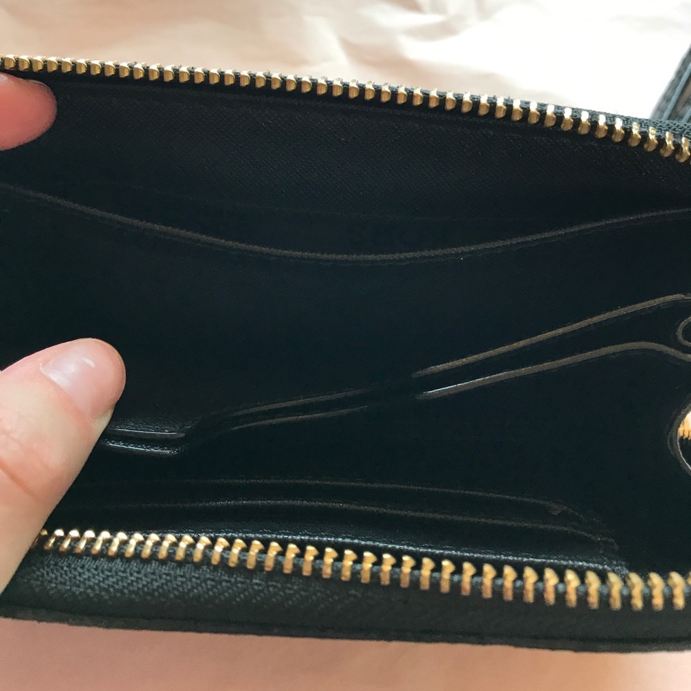 Michael Kors Black snake skin wristlet - Picture 6 of 7
