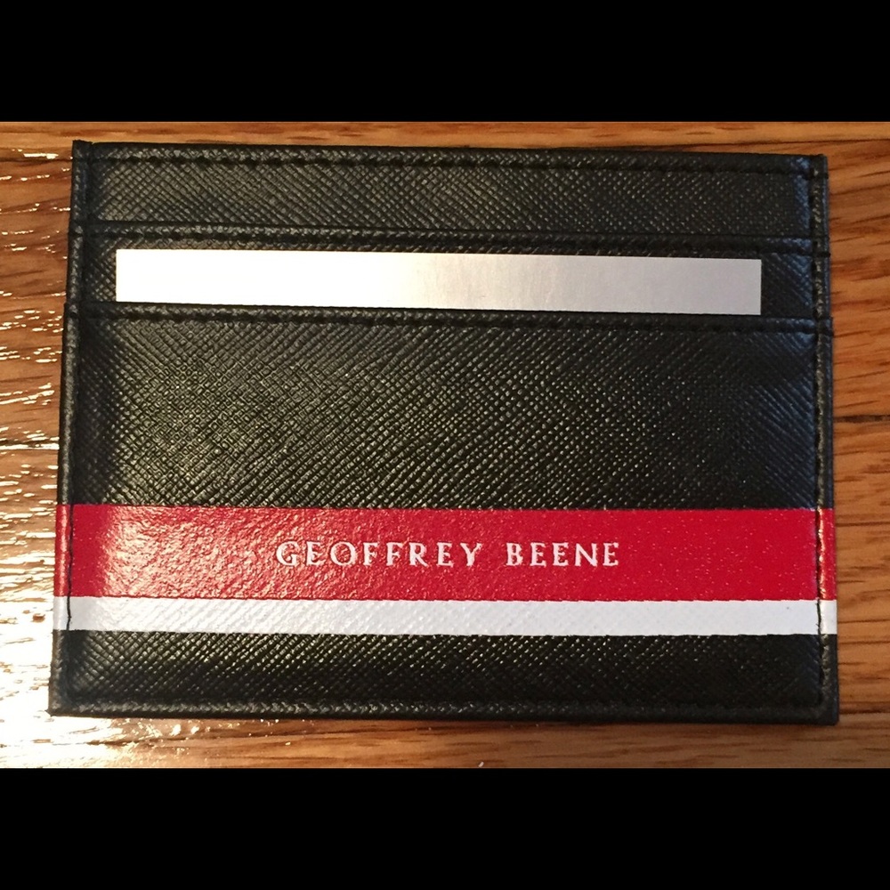 NWOT GEOFFREY BEENE BLACK RED/WHITE CARDCASE