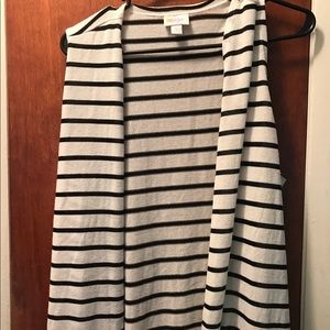 Lularoe joy white and black size large
