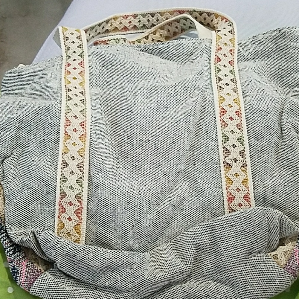 Embellished tote - Picture 2 of 4