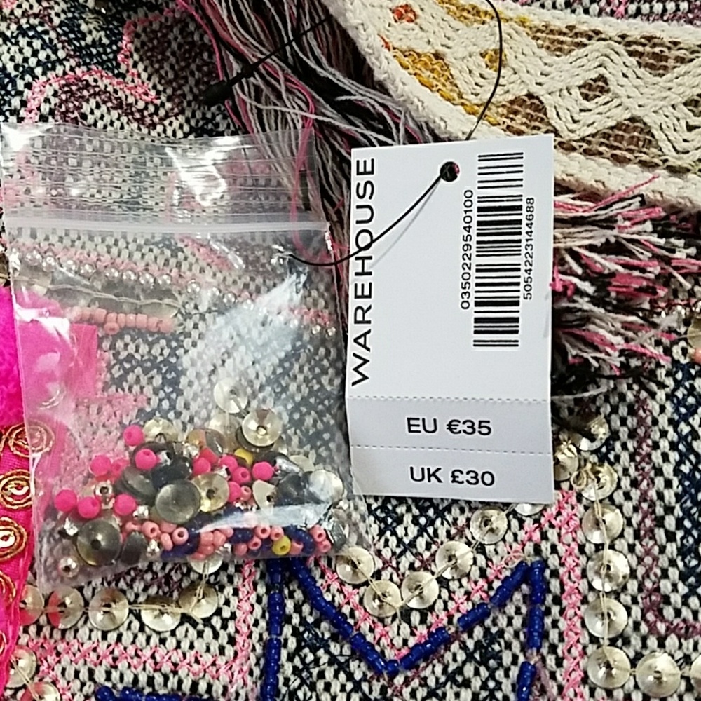 Embellished tote - Picture 4 of 4