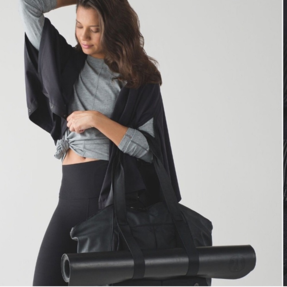 Lululemon Vinyasa Black Scarf