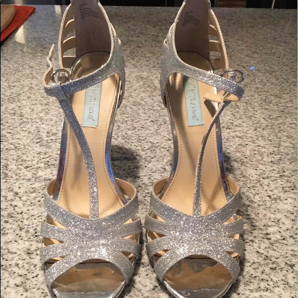 Blue by Betsey Johnson Women's Heels