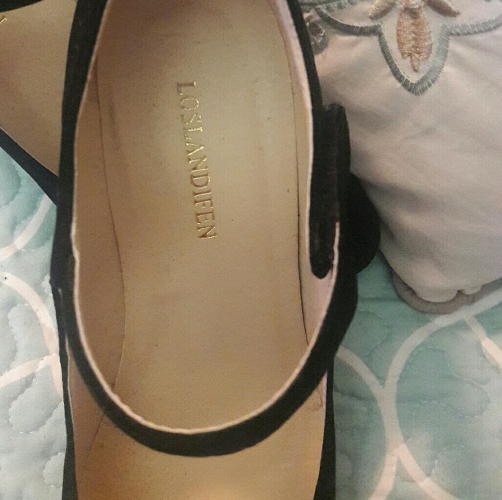 Pretty black velvet Mary Janes π - Picture 4 of 4