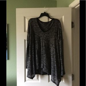 Mason & Mackenzie Gray Sweater Shirt NWOT