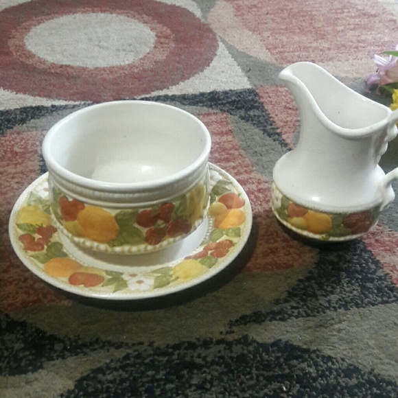 Nice soup set or salad dressing - Picture 1 of 4