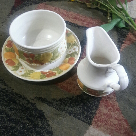 Nice soup set or salad dressing - Picture 4 of 4