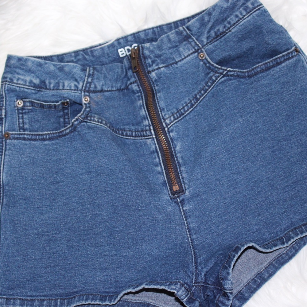 BDG high rise zip up shorts!