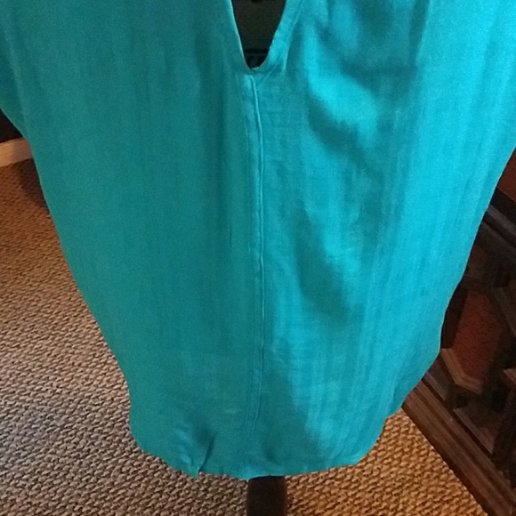 Turquoise Blue Shortsleeve Open Back Blouse - Picture 6 of 6