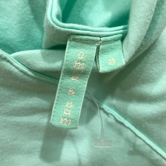 LF Emma & Sam Mint Green Criss Cross Crop Top - Picture 4 of 5