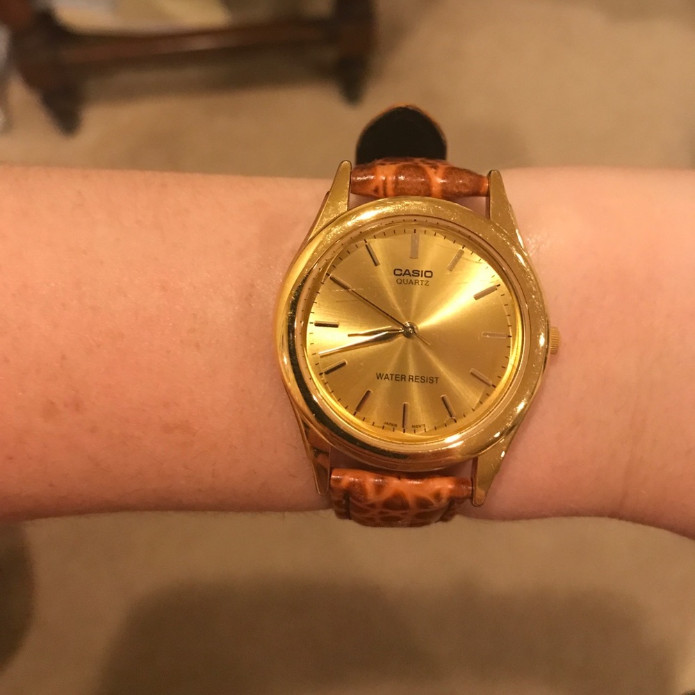Casio Quartz Watch - Picture 2 of 4