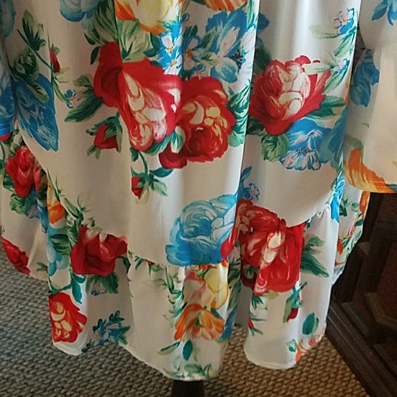 Floral Cold Shoulder Sleeveless Blouse - Picture 7 of 7