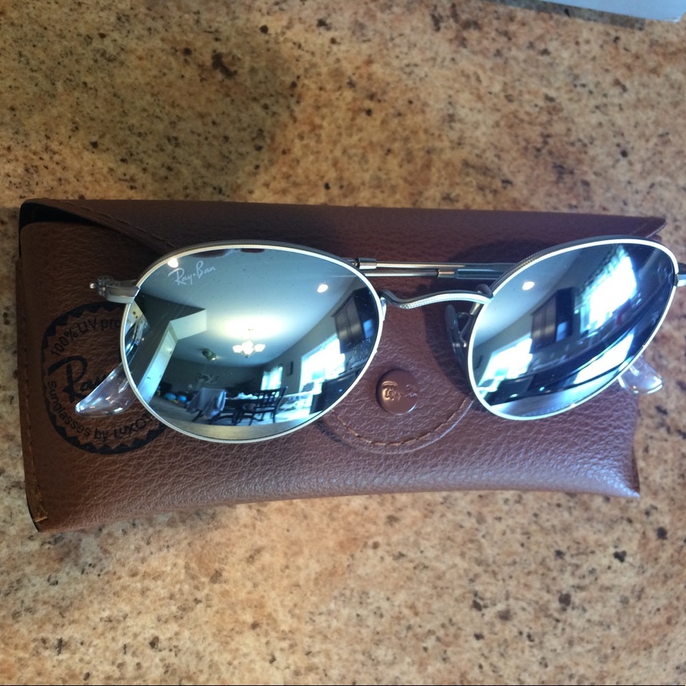 Ray Ban sunglasses from Sunglass Hut store