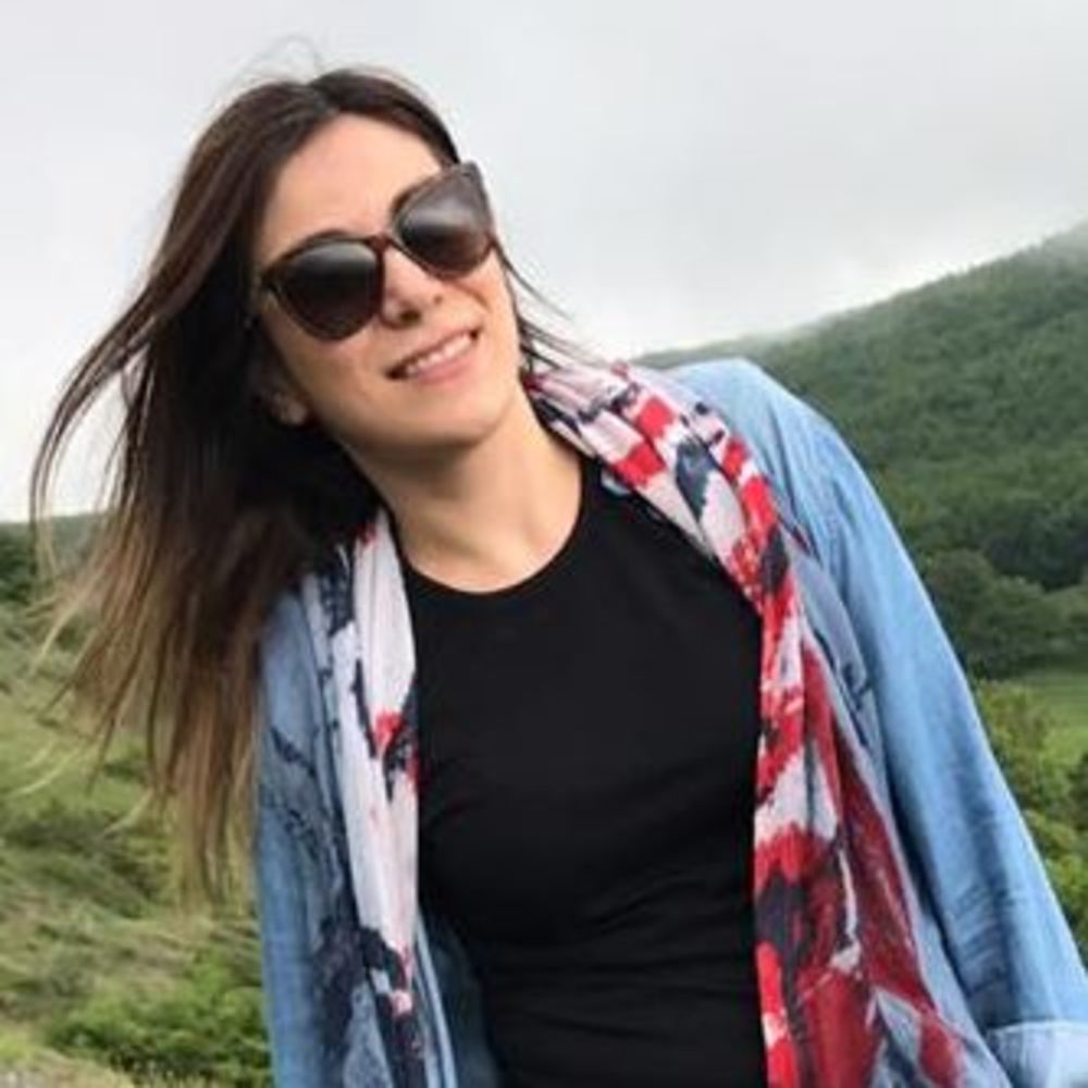 Meet your Posher, Mahsa