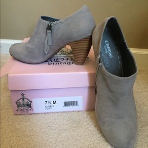 Crown Vintage booties