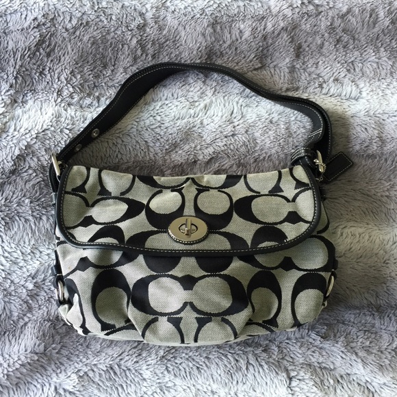 ✨Coach Canvas Satchel with original black "C" - Picture 1 of 6