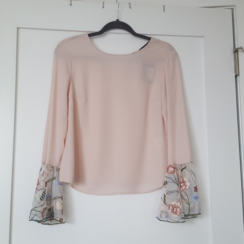 Blush Floral Bell Sleeve Top